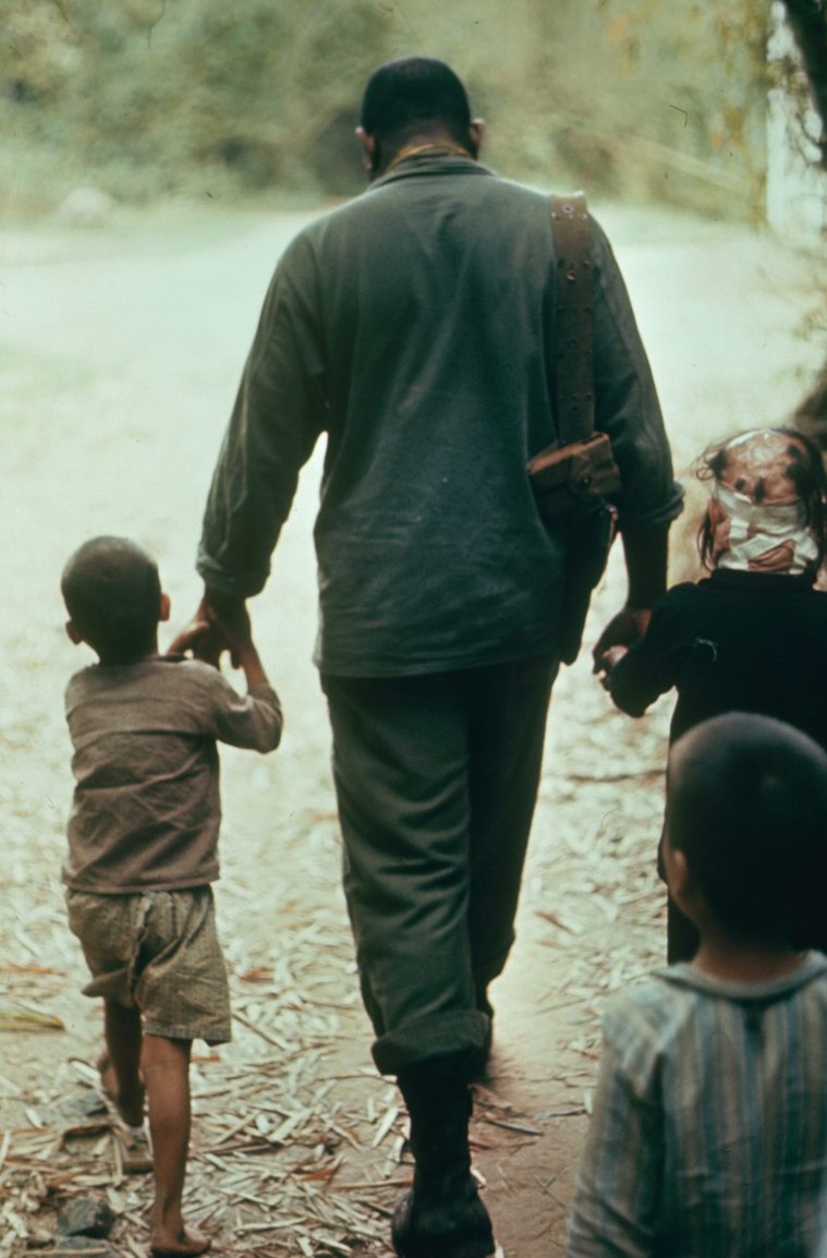 US Marine & Children