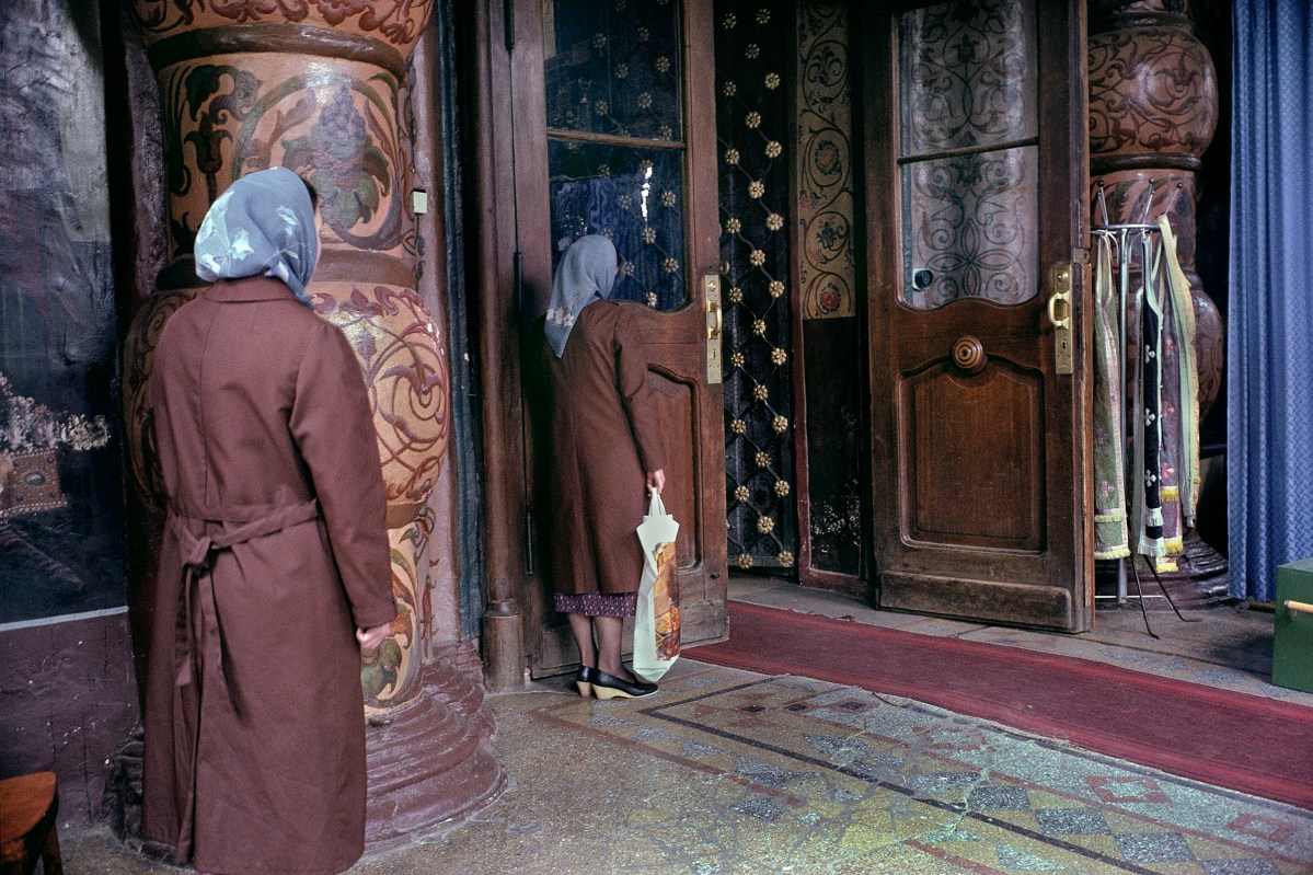 RUSSIA. Moscow. Orthodox church. 1989.